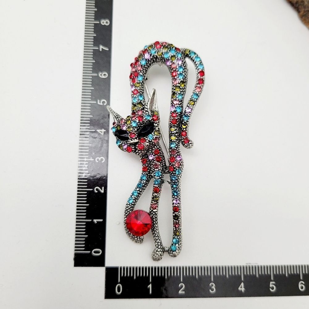 Brand New 2 In 1 Red & Blue Silver Tone Cat Rhinestone Brooch Pin & Pend… - Picture 10 of 10